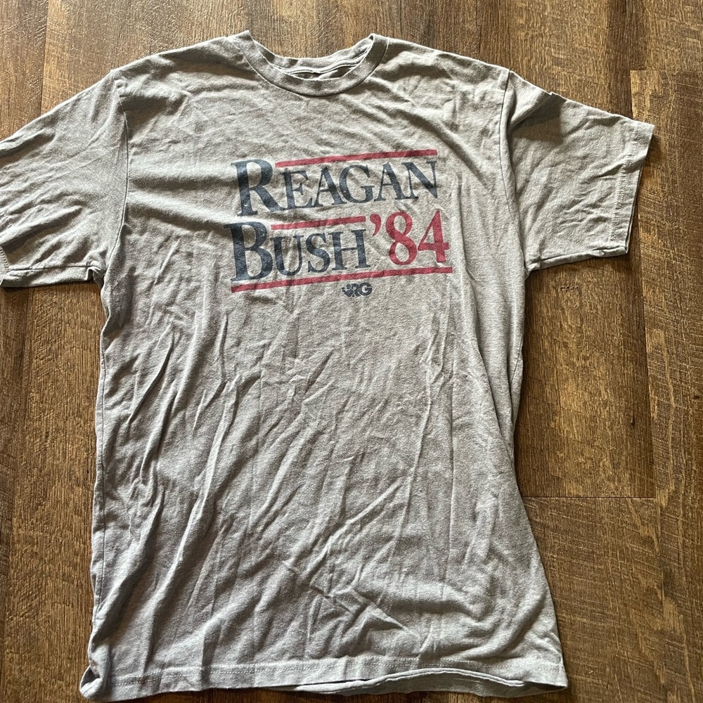 Rowdy Gentlemen shirt size large. Reagan Bush.
